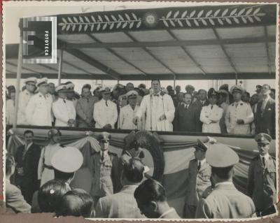 Visita del Gral. Juan Domingo Perón en la inauguración de la Fábrica de Tolueno