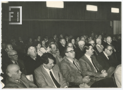 Sesiones del Consejo Deliberante 1983 en el Edificio 6 dentro del Teatro Pedro Barbero