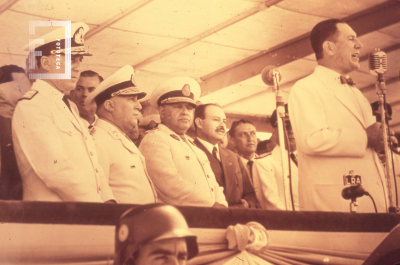 Visita del Gral. Juan Domingo Perón a la inauguración de la Fábrica de Tolueno