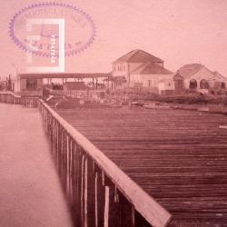 Muelle en el puerto antes de que lleguen las vías