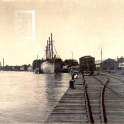 Muelle de Campana