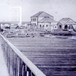 Muelle del F.C. al oeste de la estación vieja de tren