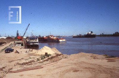 Muelle en construcción de Maripasa