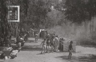 Sector de parrillas en el Balneario Municipal de Campana