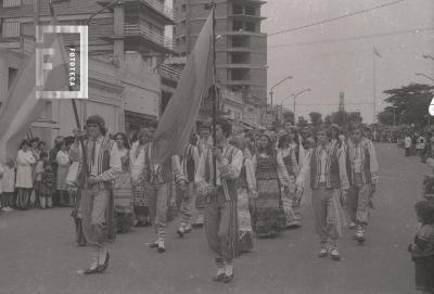 Desfile en la Av. Rivadavia