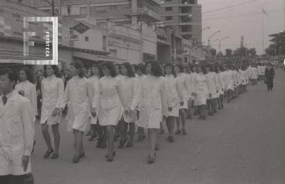 Desfile en la Av. Rivadavia