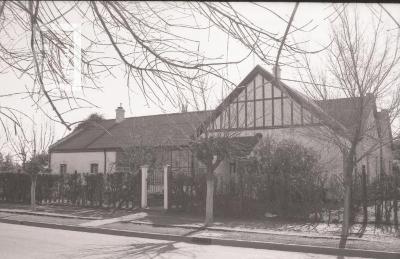 Chalet de los ingleses - esquina Chiclana y 25 de mayo