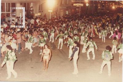 Pre carnaval del Paraná en la Avenida Rocca