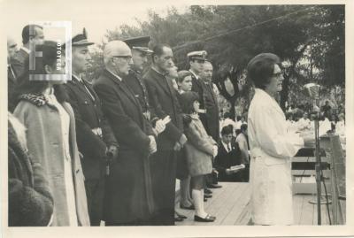 Acto del 25 de mayo en la plaza Eduardo Costa