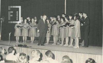 Presentación del coro polifónico en el Teatro Pedro Barbero