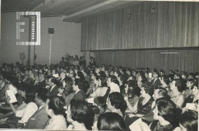 Presentación del coro polifónico en el Teatro Pedro Pedro Barbero